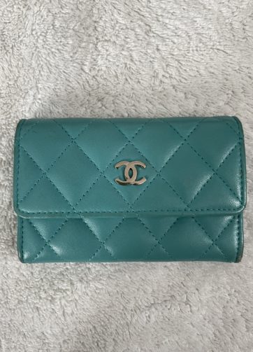 373E269B-069C-4E1B-8D61-88F131394A4D