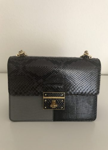 3085E51B-84D4-4B32-B03B-D5FC87461FB1