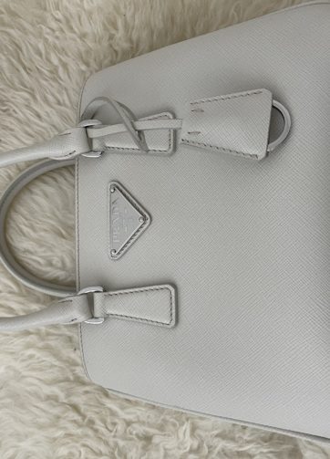 6B21FD2F-6EBA-46B5-9687-ECD8DDA53418