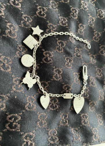 7988CC8A-5C11-4724-A910-D294B58B88C0